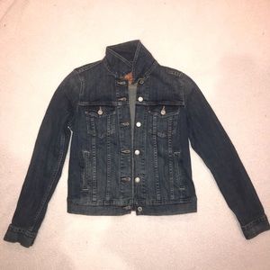 *HUGE SALE* Levi’s Denim Jean Jacket